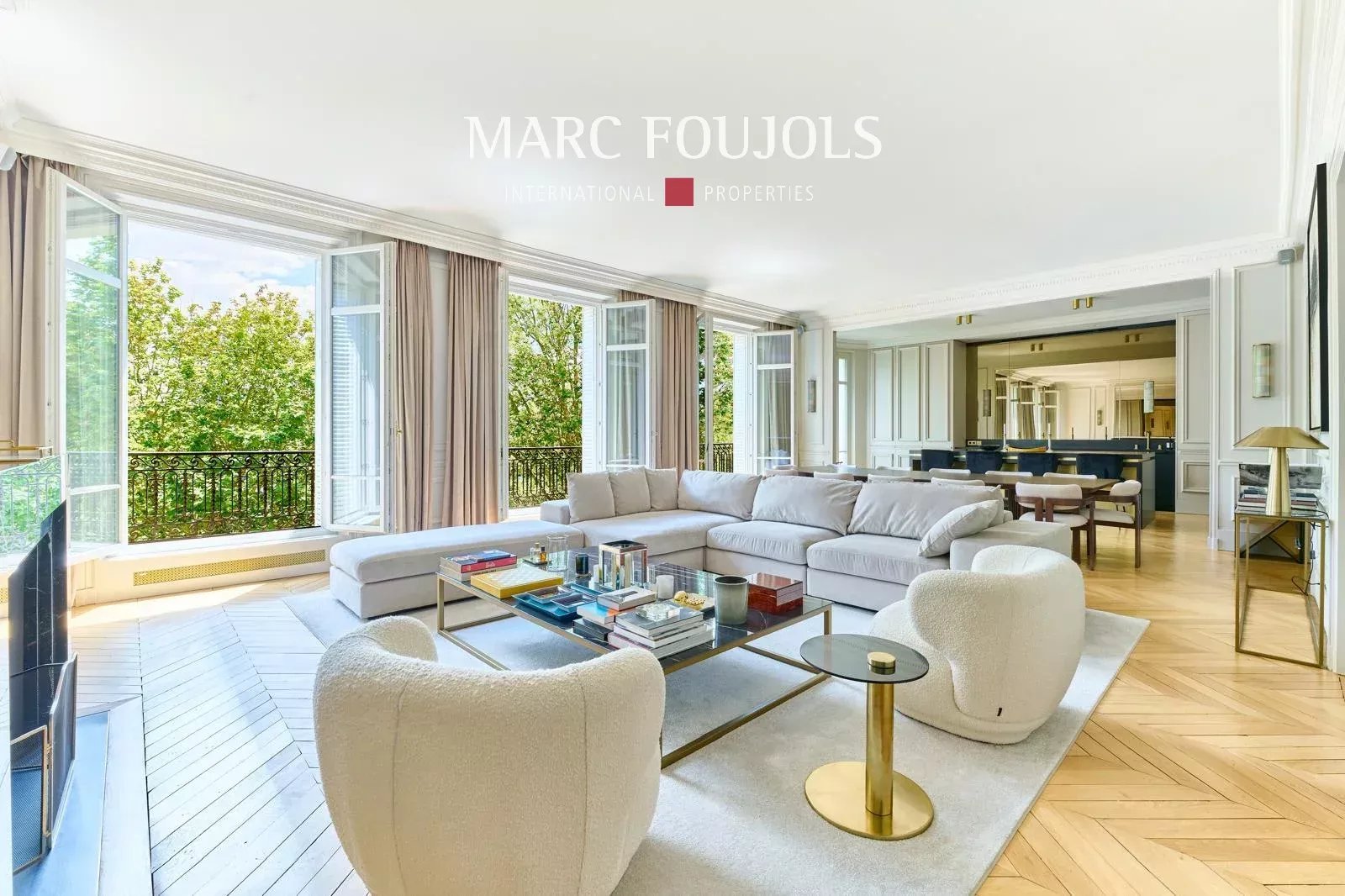 Appartement – Paris 16 - Vue 2