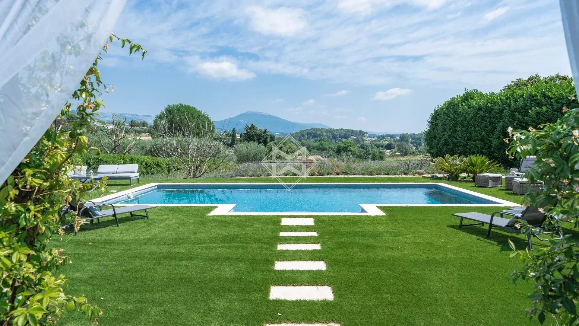 Maison à vendre, 300m², Grasse