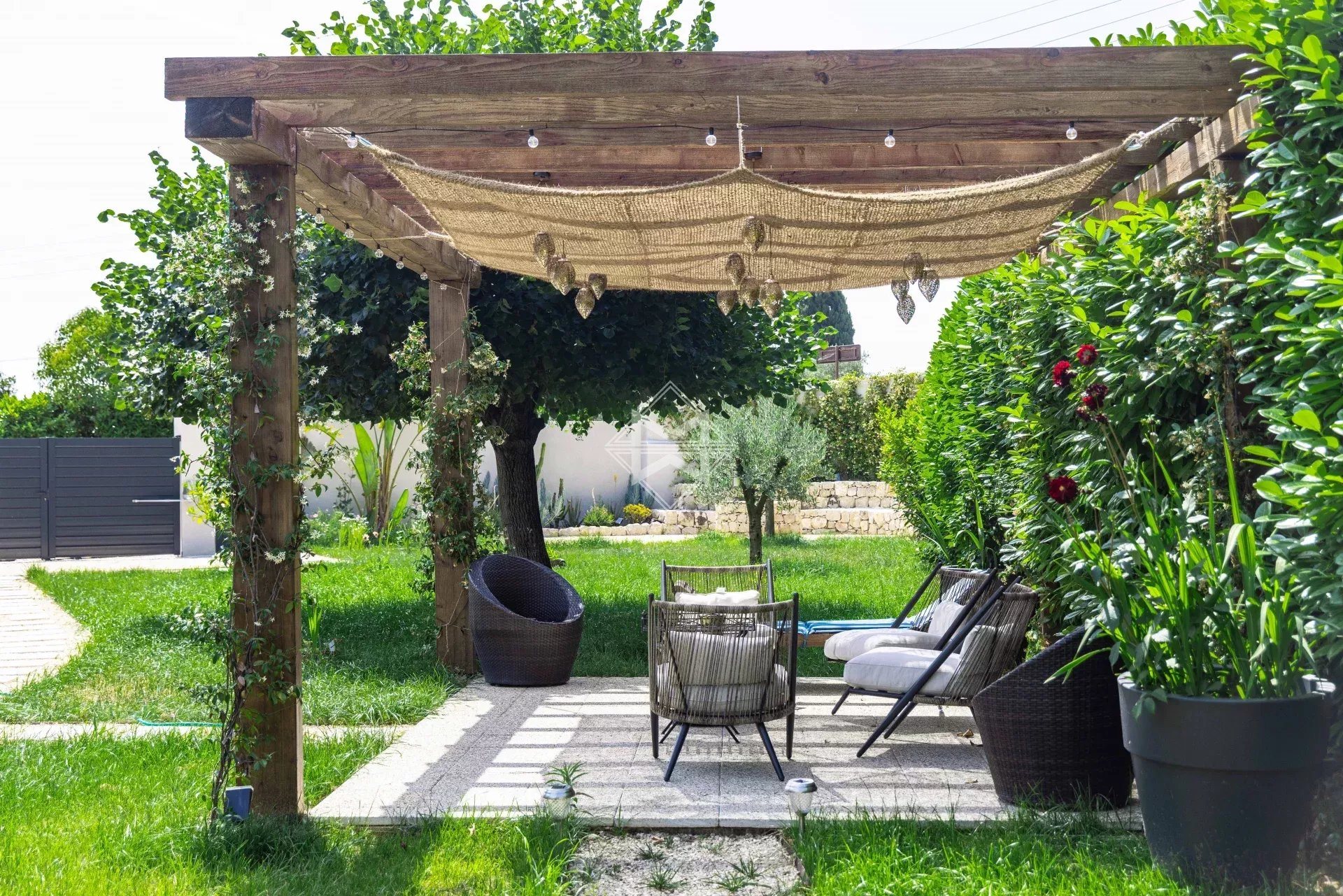 Maison à vendre, 300m², Grasse
