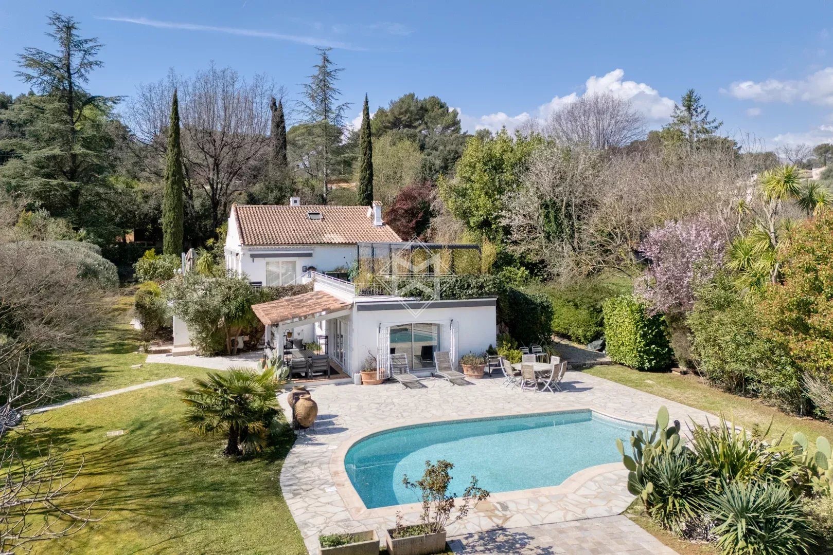 Maison à vendre, 214m², Roquefort-les-Pins