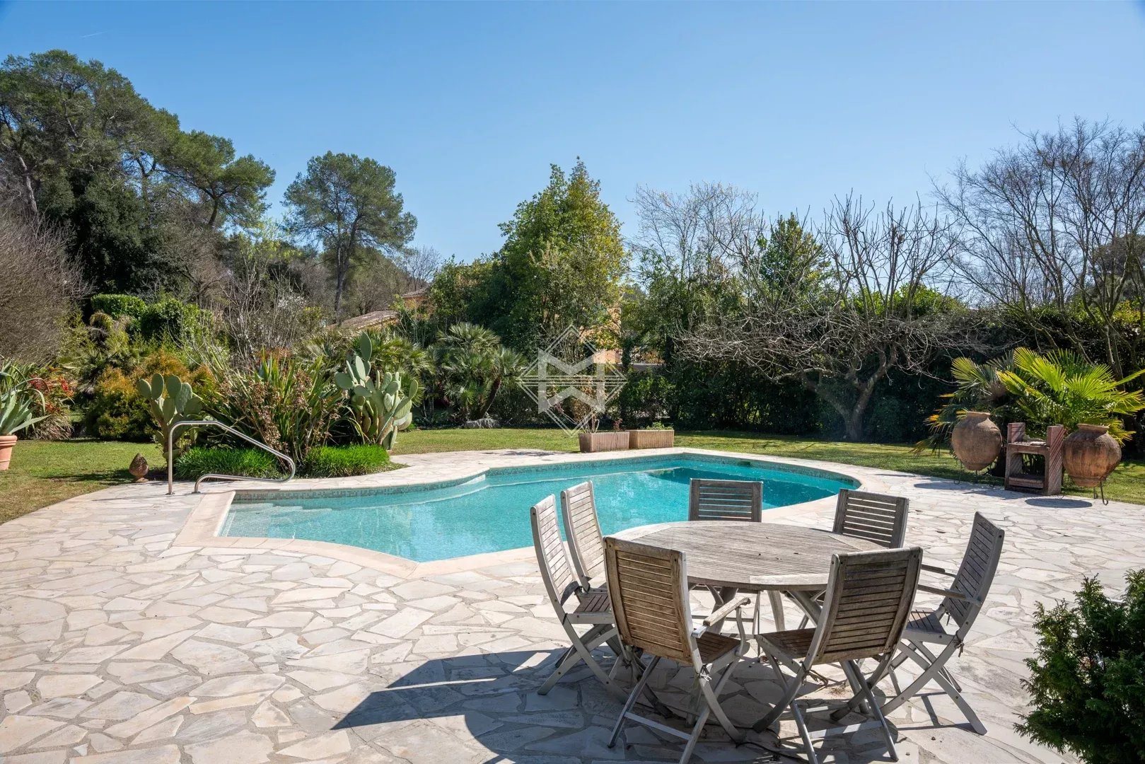 Maison à vendre, 214m², Roquefort-les-Pins