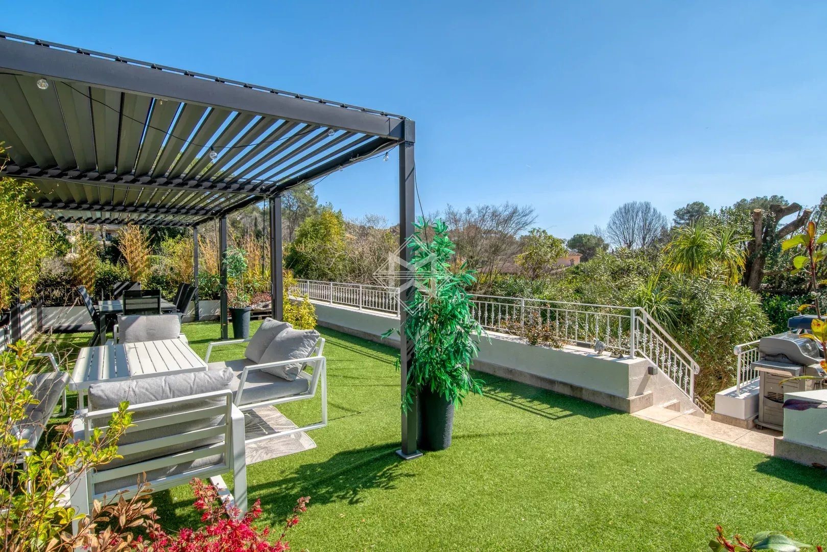 Maison à vendre, 214m², Roquefort-les-Pins