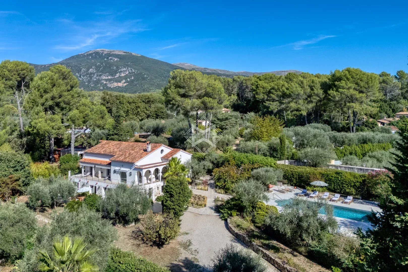 Maison à vendre, 407m², Roquefort-les-Pins