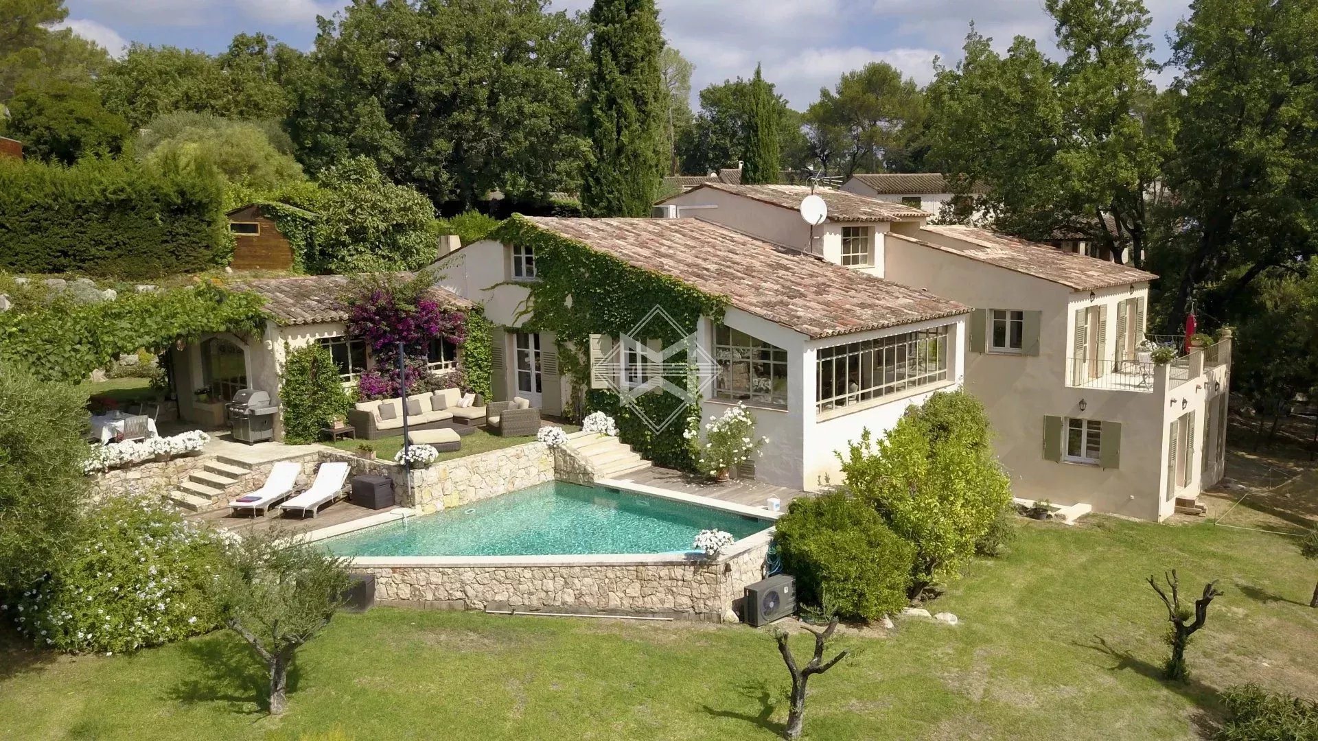 Maison à vendre, 280m², Valbonne
