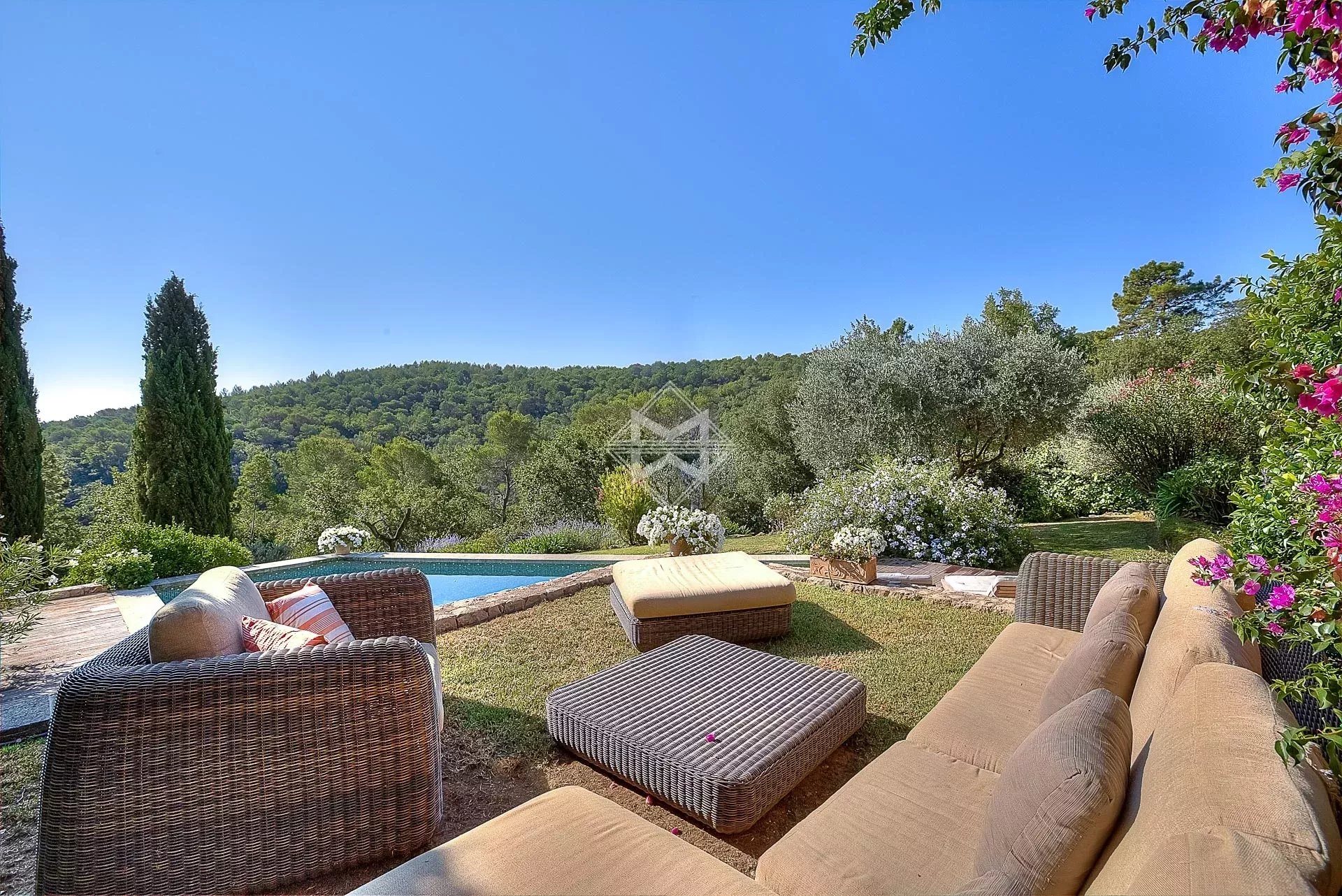 Maison à vendre, 280m², Valbonne