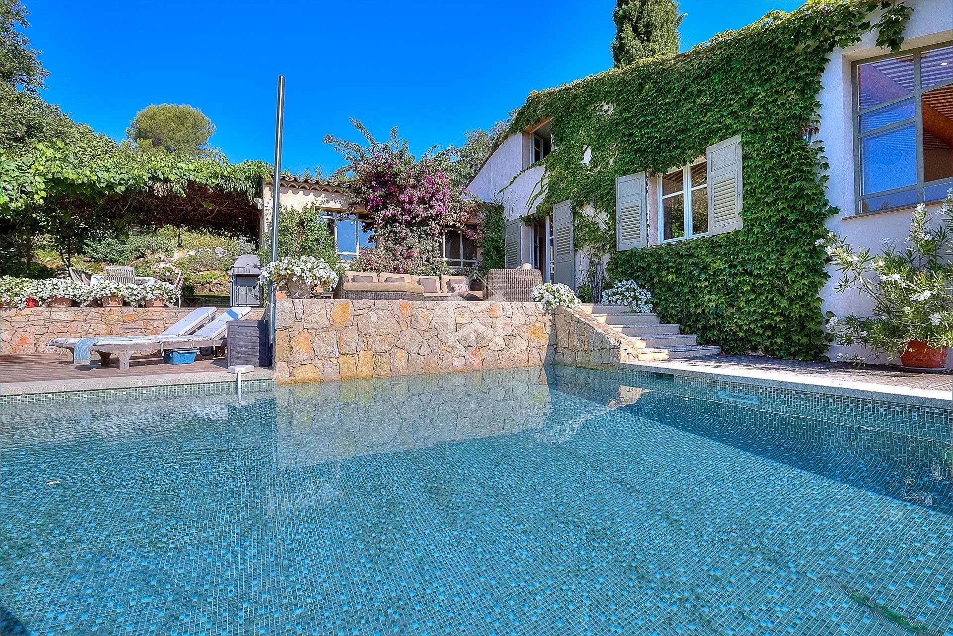 Maison à vendre, 280m², Valbonne