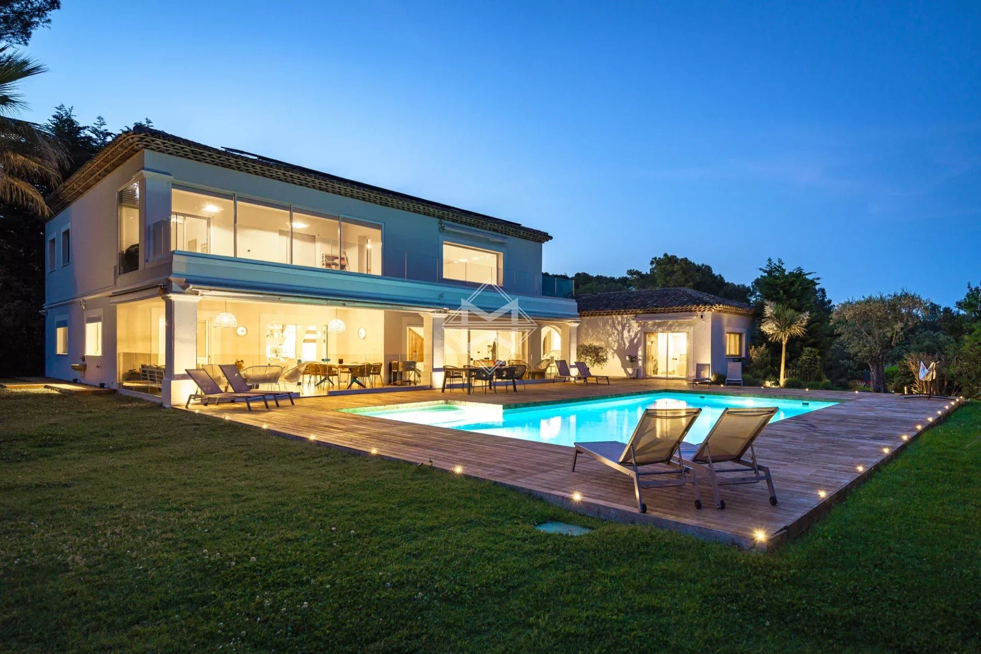 Maison à vendre, 434m², Valbonne