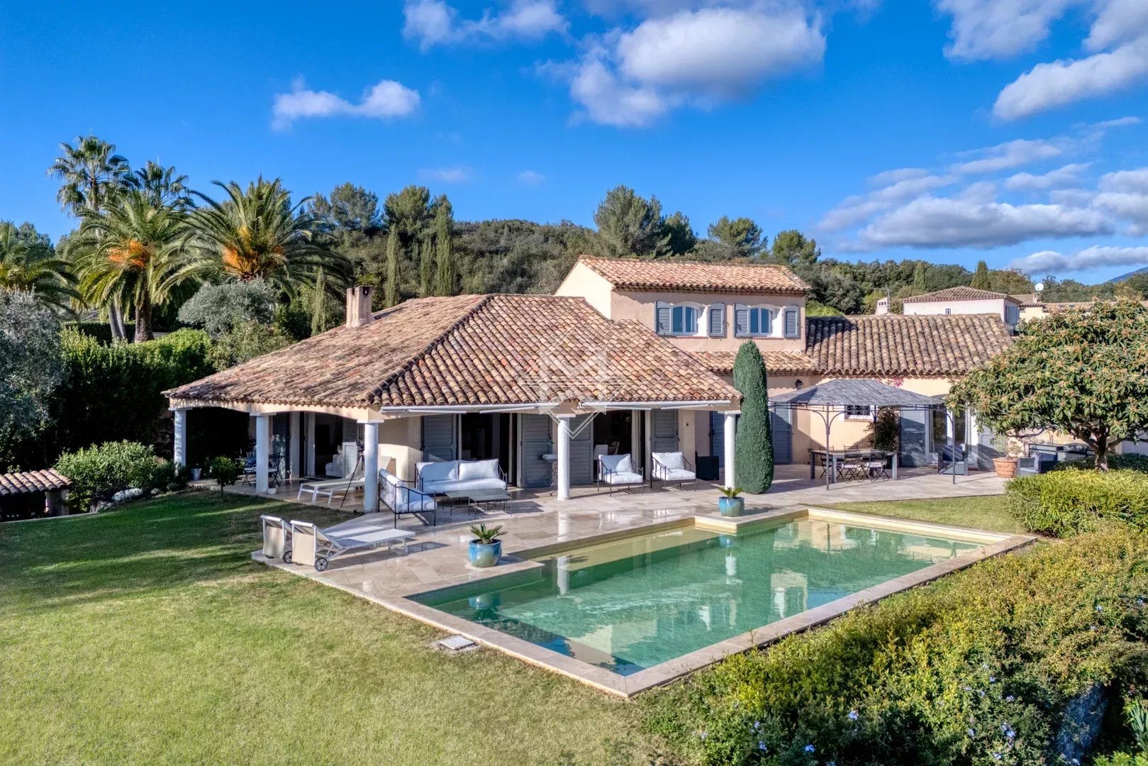 Maison à vendre, 212m², Valbonne