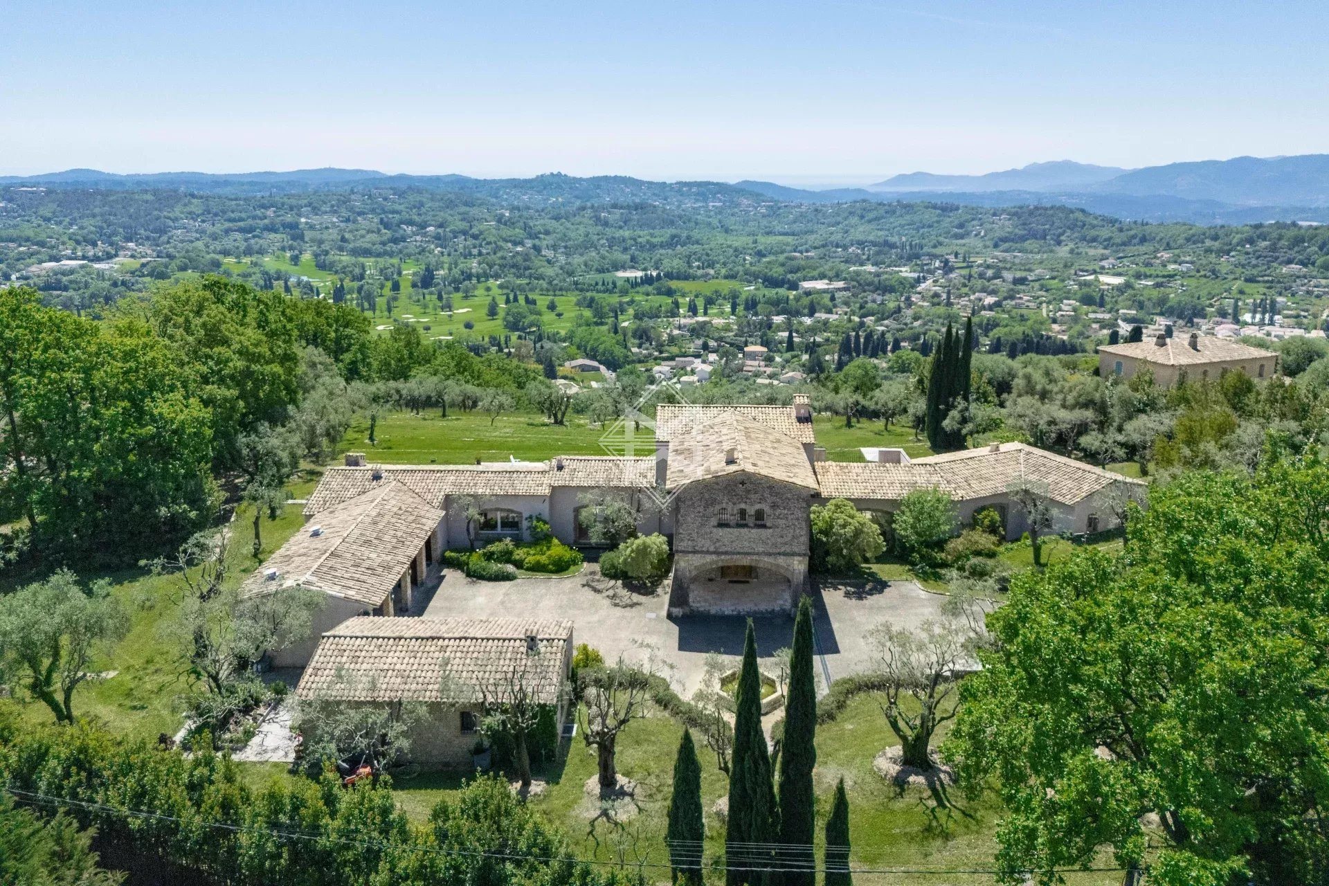Maison à vendre, 625m², Châteauneuf-Grasse