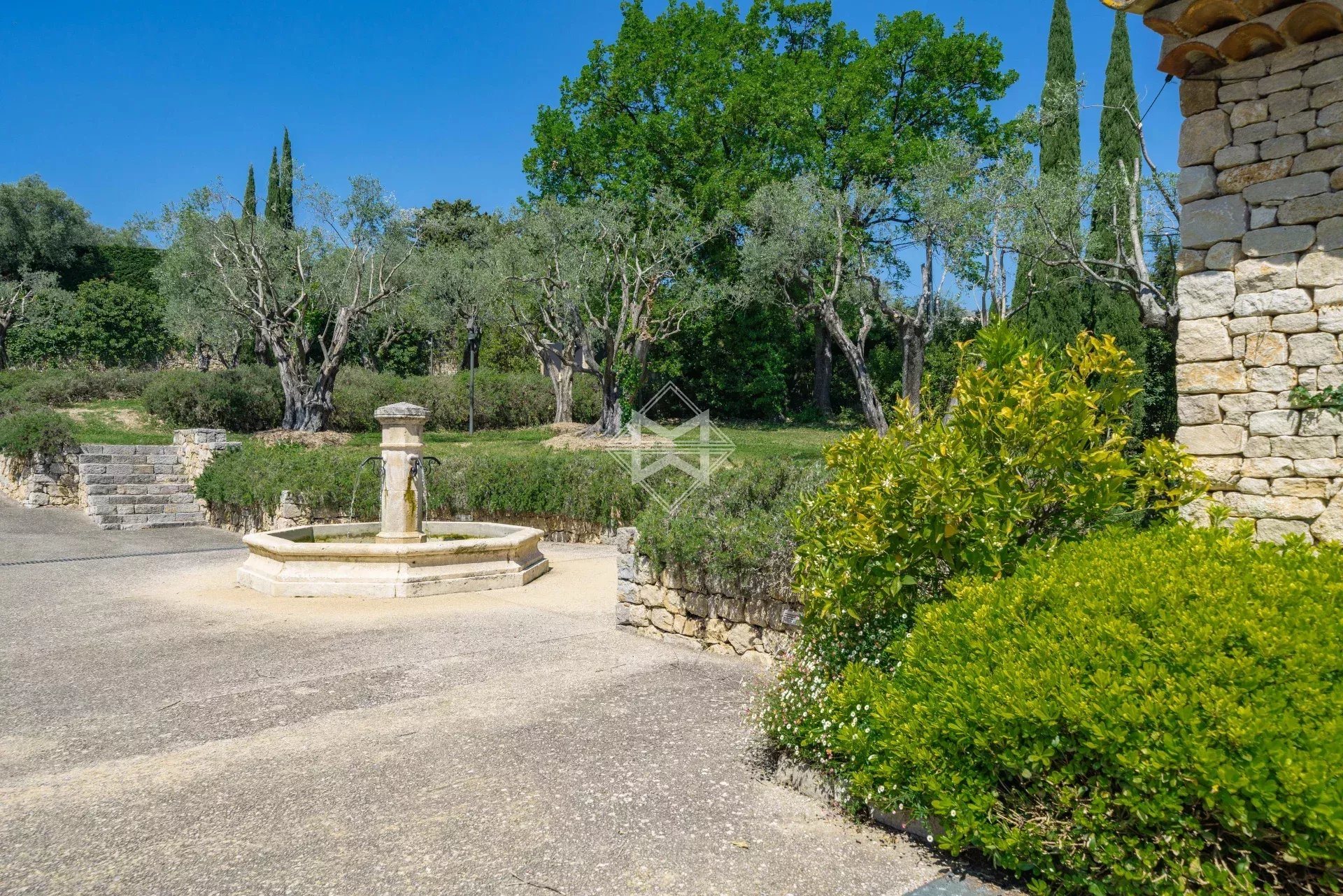 Maison à vendre, 625m², Châteauneuf-Grasse