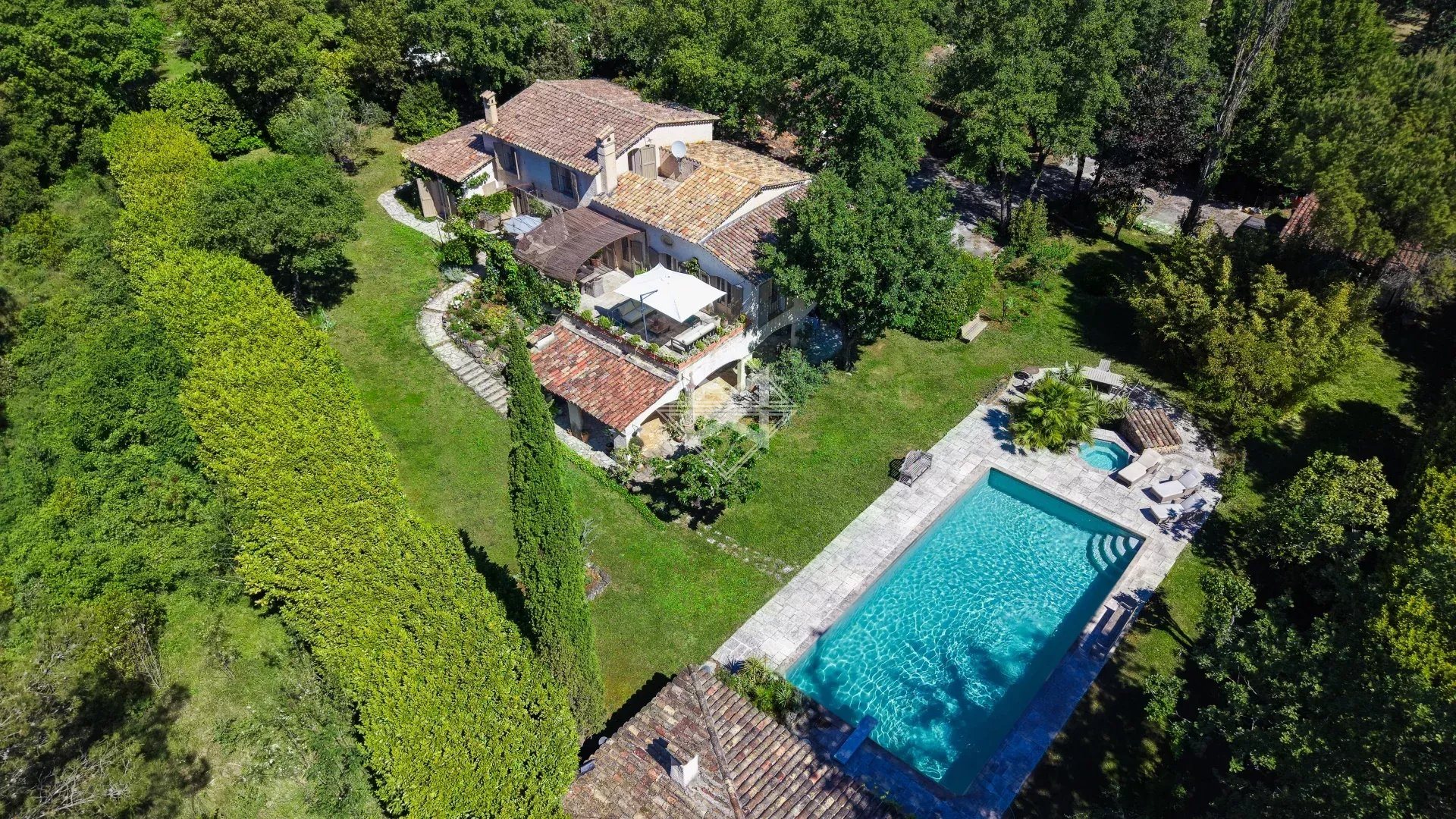 Maison à vendre, 300m², Valbonne