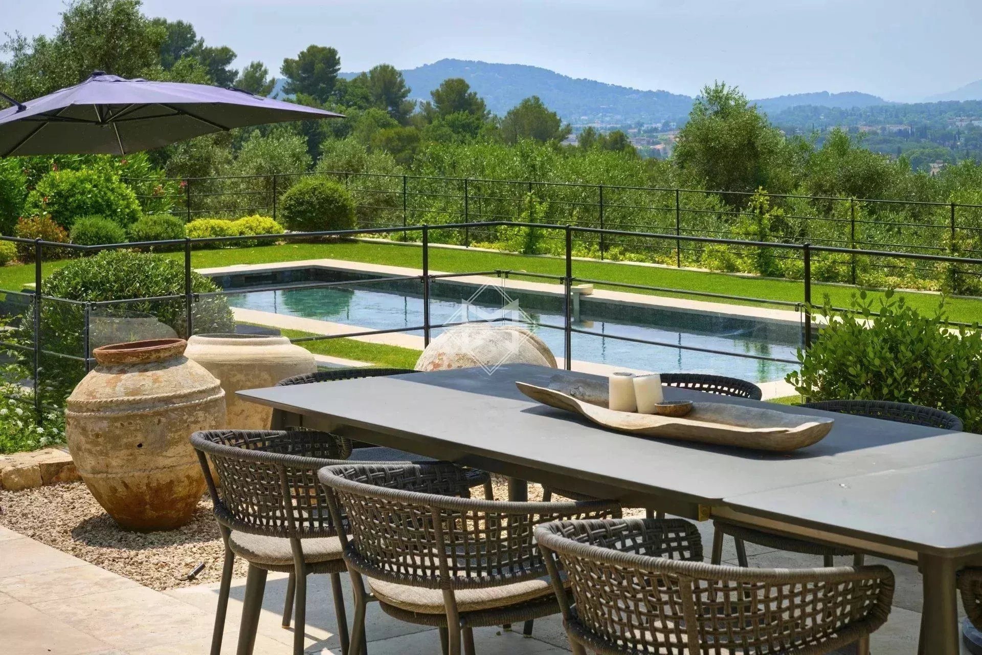 Maison à vendre, 402m², Grasse