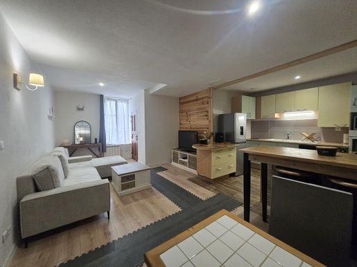Appartement 4 pièces 95 m² · à Pézenas · 95 m² · 195 000 €