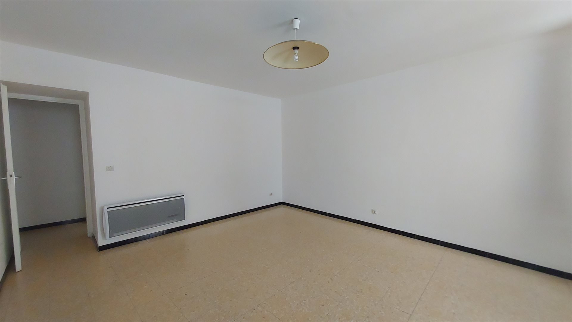 Maison à louer, 78m², Montagnac
