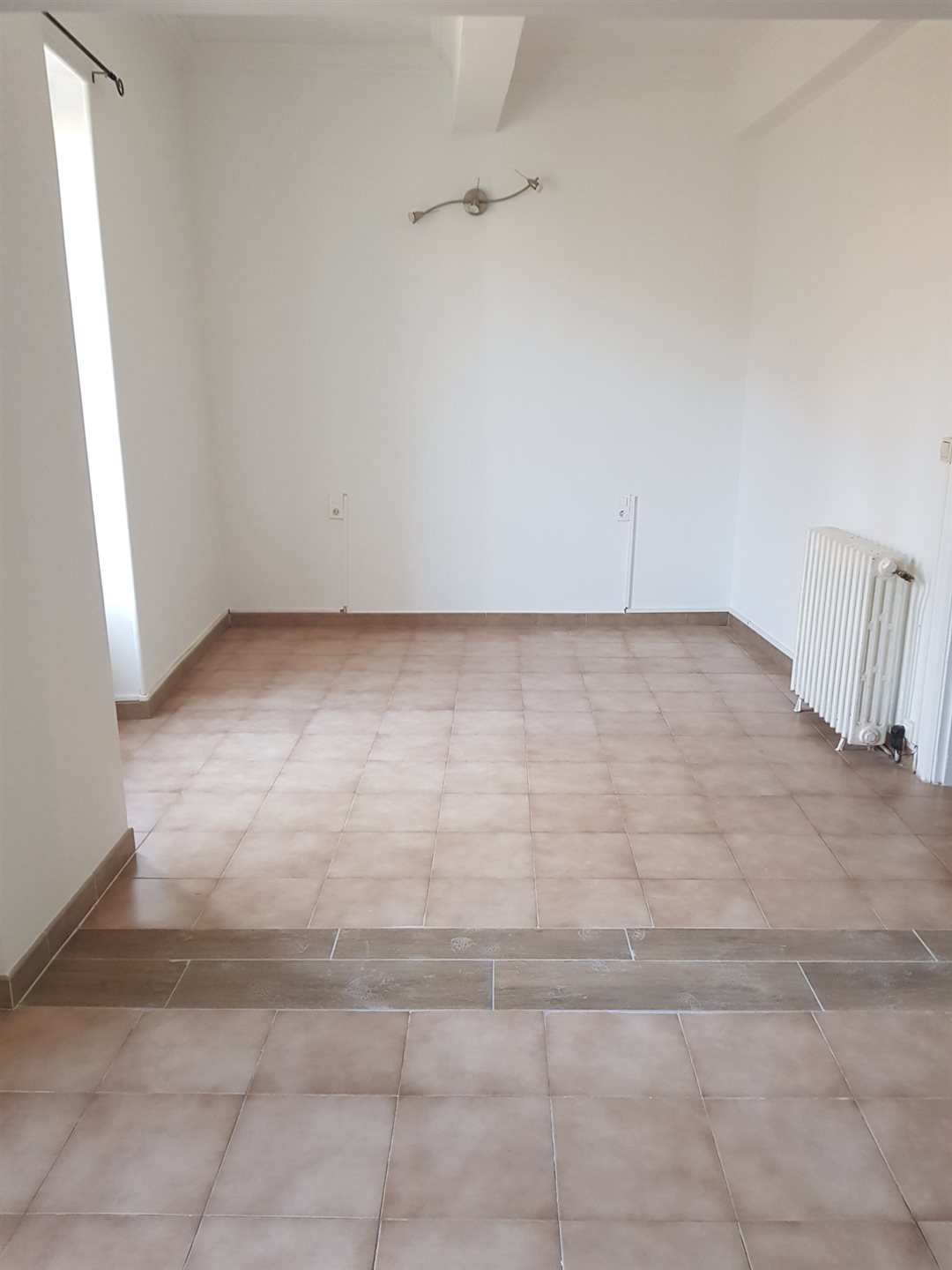 Maison à louer, 107m², Roujan