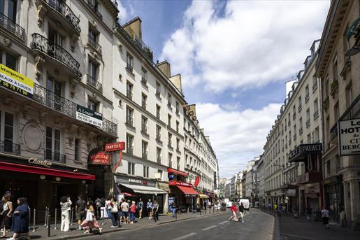 3 pièces 77 m² · à Paris · 77 m² · 860 300 €