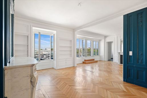 Appartement 7 pièces 197 m² · à Paris · 197 m² · 5 550 000 €