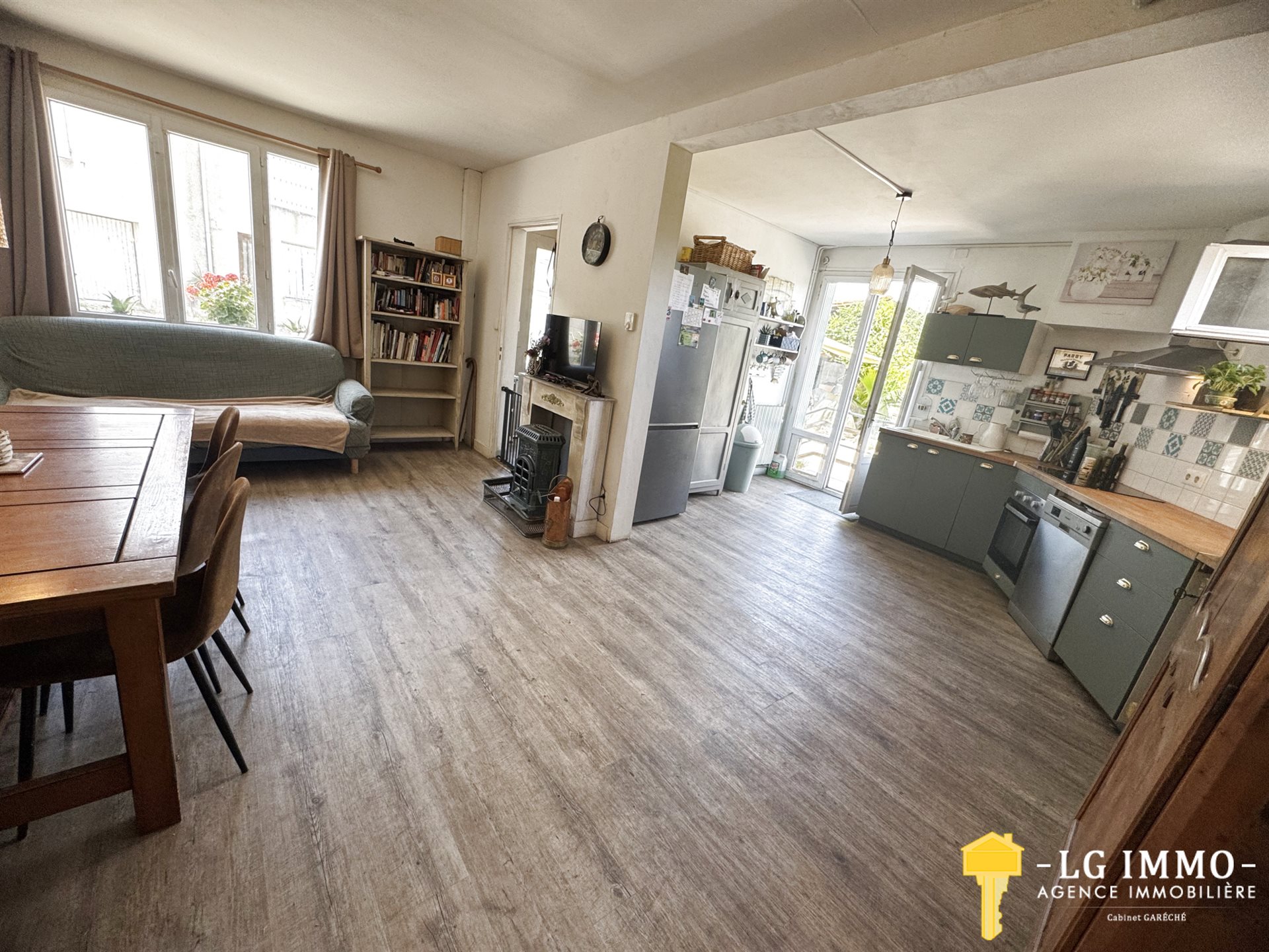Maison à vendre, 151m², Mortagne-sur-Gironde