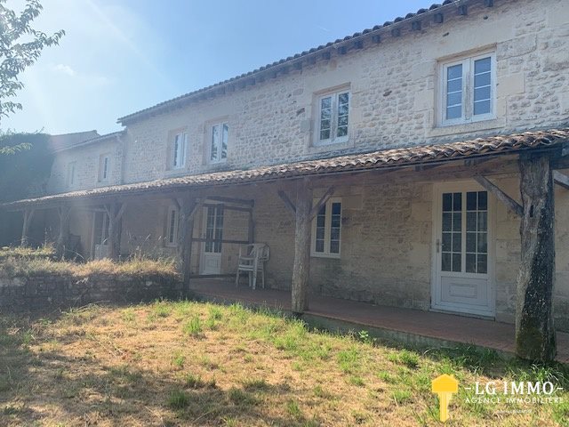 Maison à vendre, 1093m², Saint-Ciers-du-Taillon