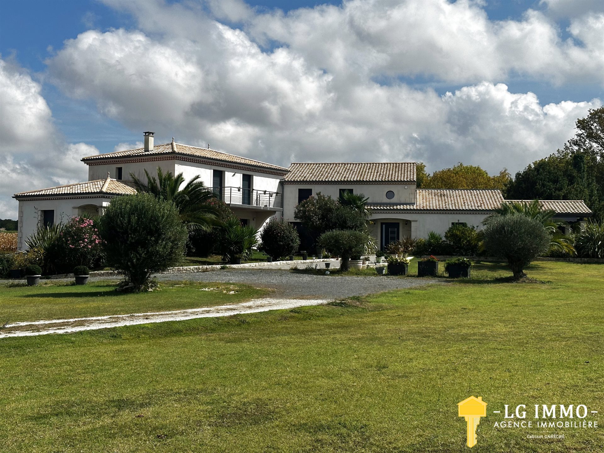 Maison à vendre, 390m², Arces