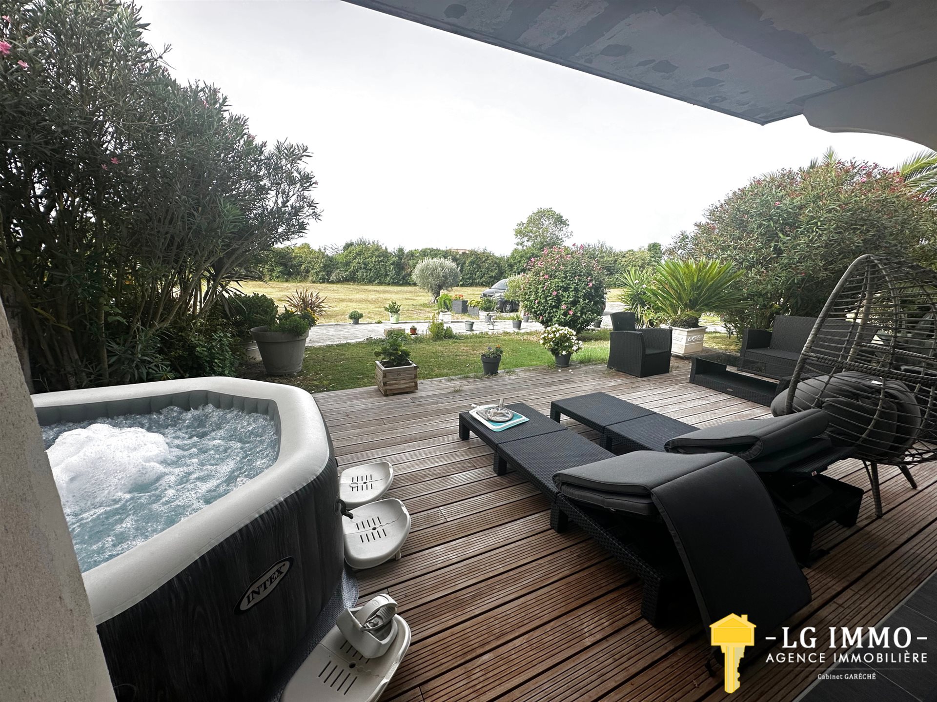 Maison à vendre, 390m², Arces