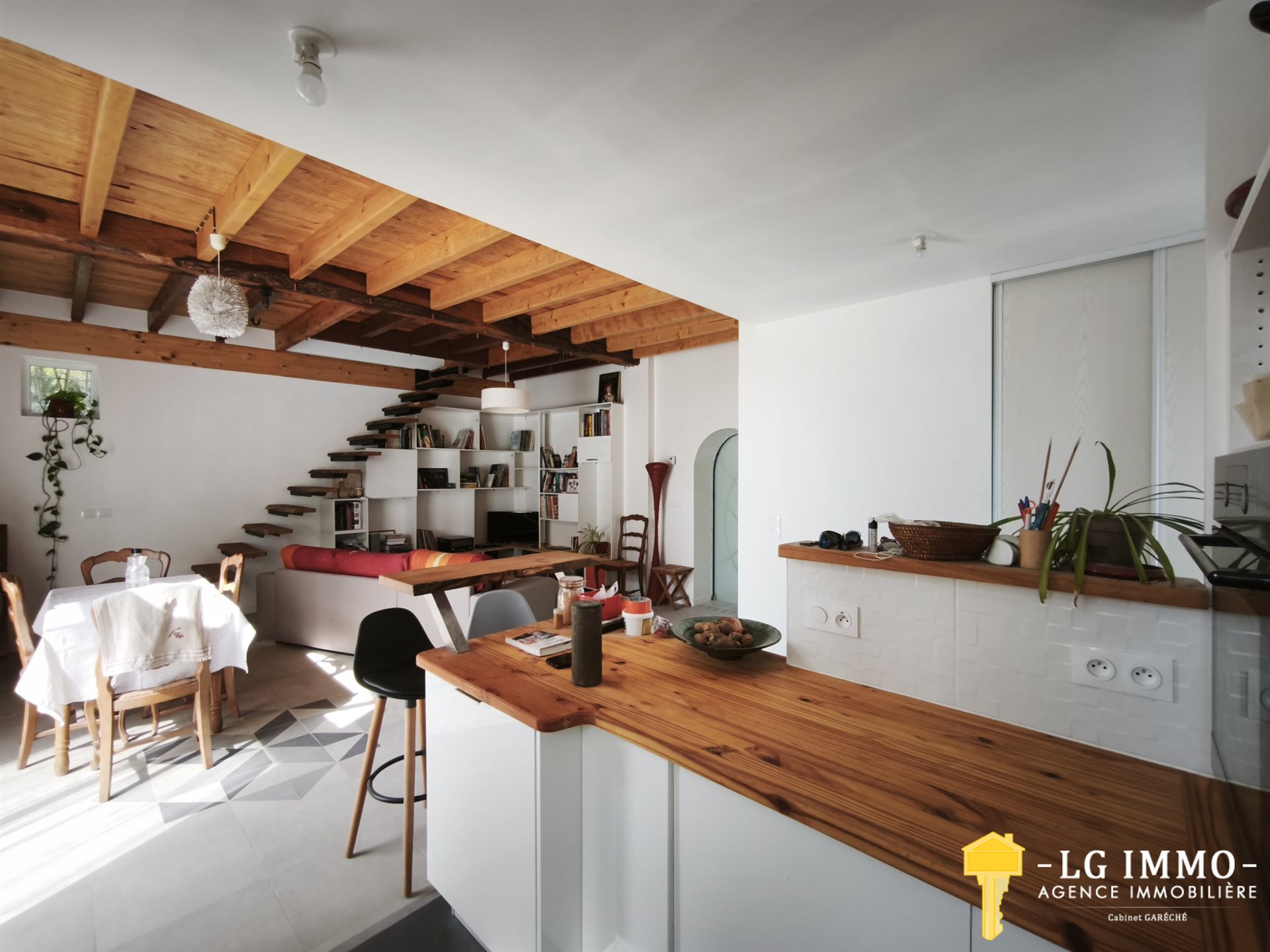 Maison à vendre, 105m², Saint-Genis-de-Saintonge