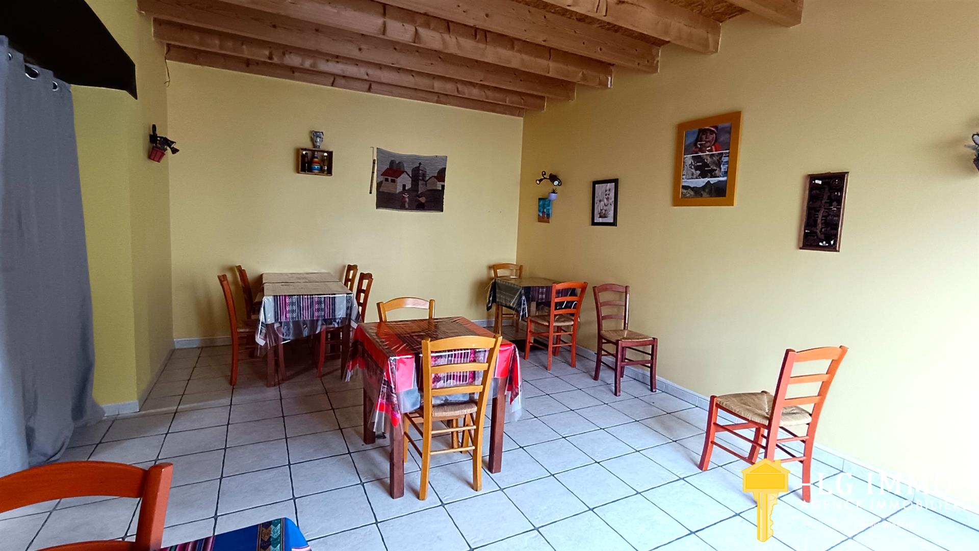 Maison à vendre, 242m², Saint-Genis-de-Saintonge