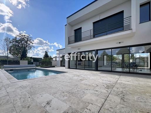 Maison 8 pièces 285 m² · à Saint-Cyr-sur-Loire · 285 m² · 1 442 000 €