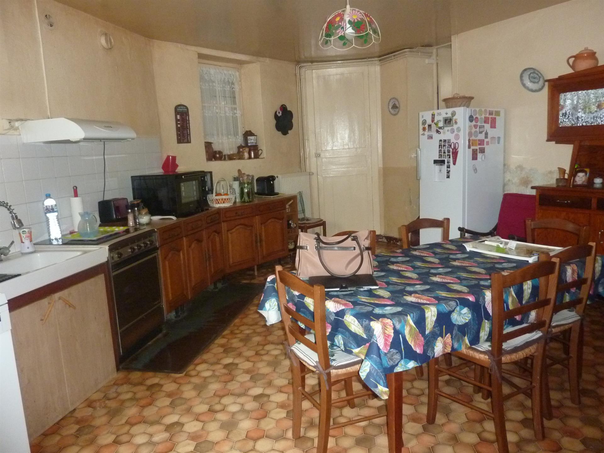 Maison à vendre, 94m², Montmorillon