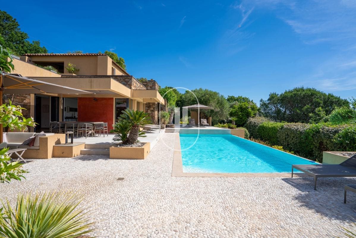 Maison à vendre, 230m², La Garde-Freinet