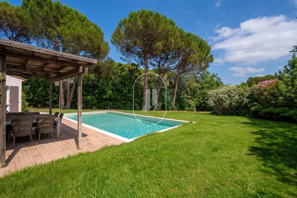 Maison à vendre, 220m², Grimaud