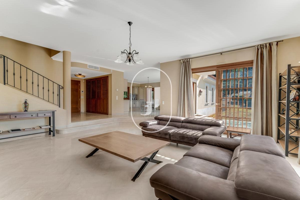 Maison à vendre, 765m², La Garde-Freinet