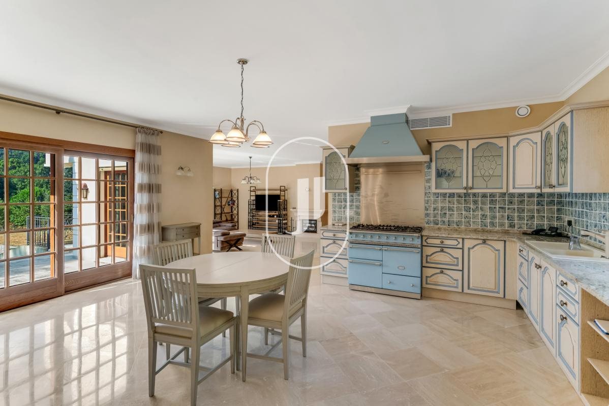 Maison à vendre, 765m², La Garde-Freinet