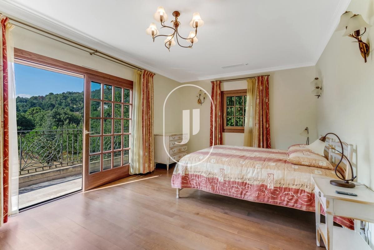 Maison à vendre, 765m², La Garde-Freinet