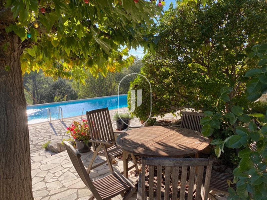 Maison à vendre, 330m², Entrecasteaux