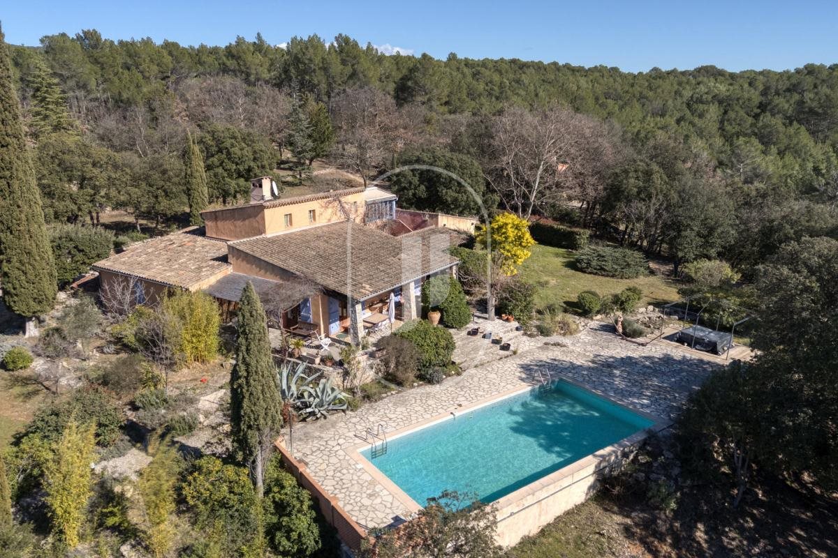 Maison à vendre, 330m², Entrecasteaux