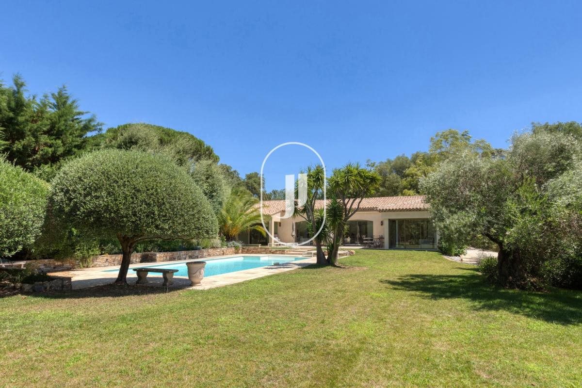 Maison à vendre, 318m², Grimaud