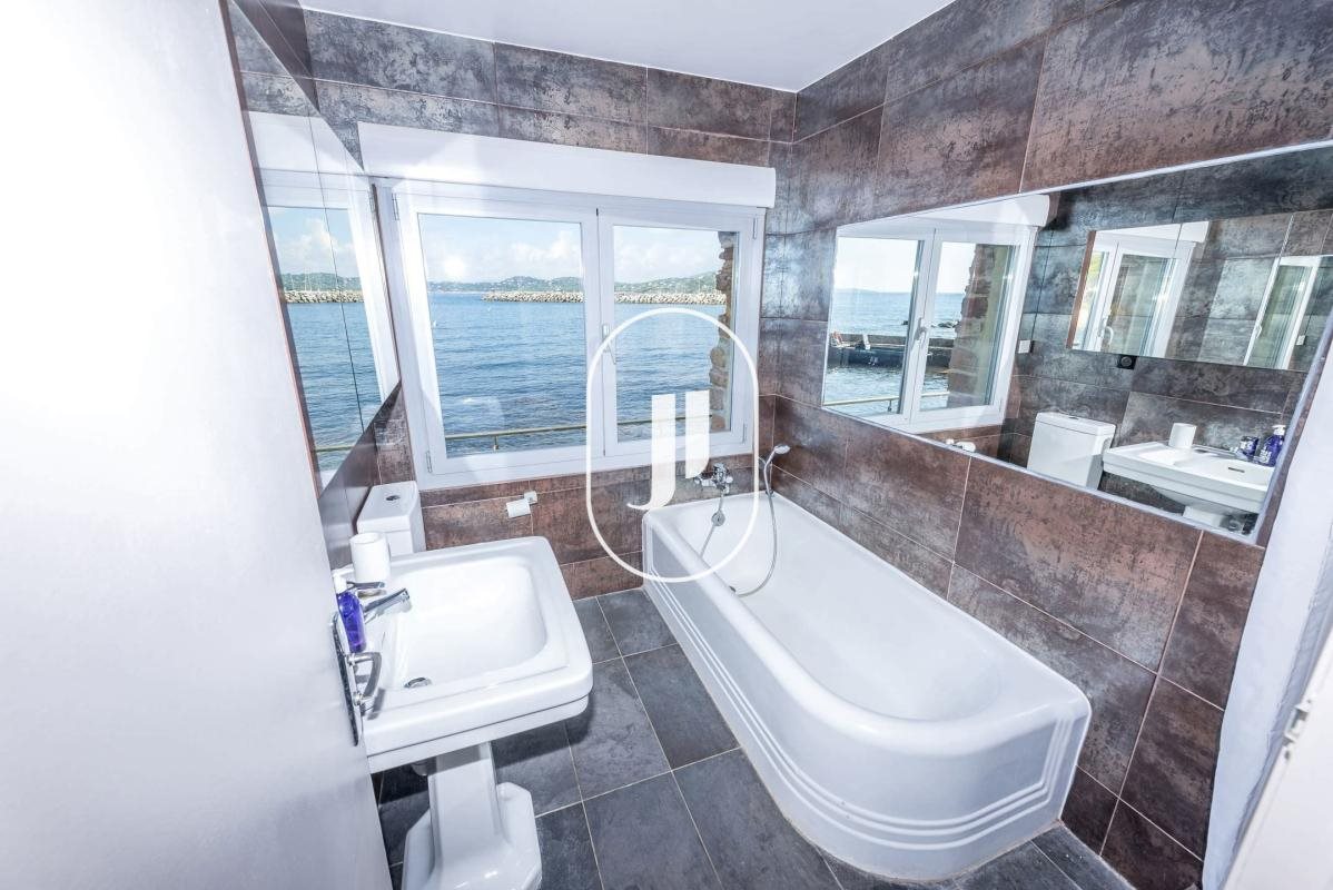 Maison à vendre, 142m², Roquebrune-sur-Argens
