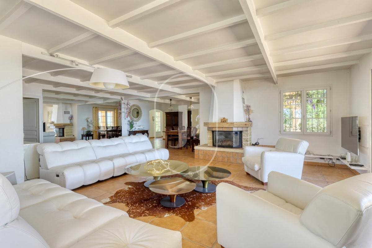 Maison à vendre, 280m², Roquebrune-sur-Argens