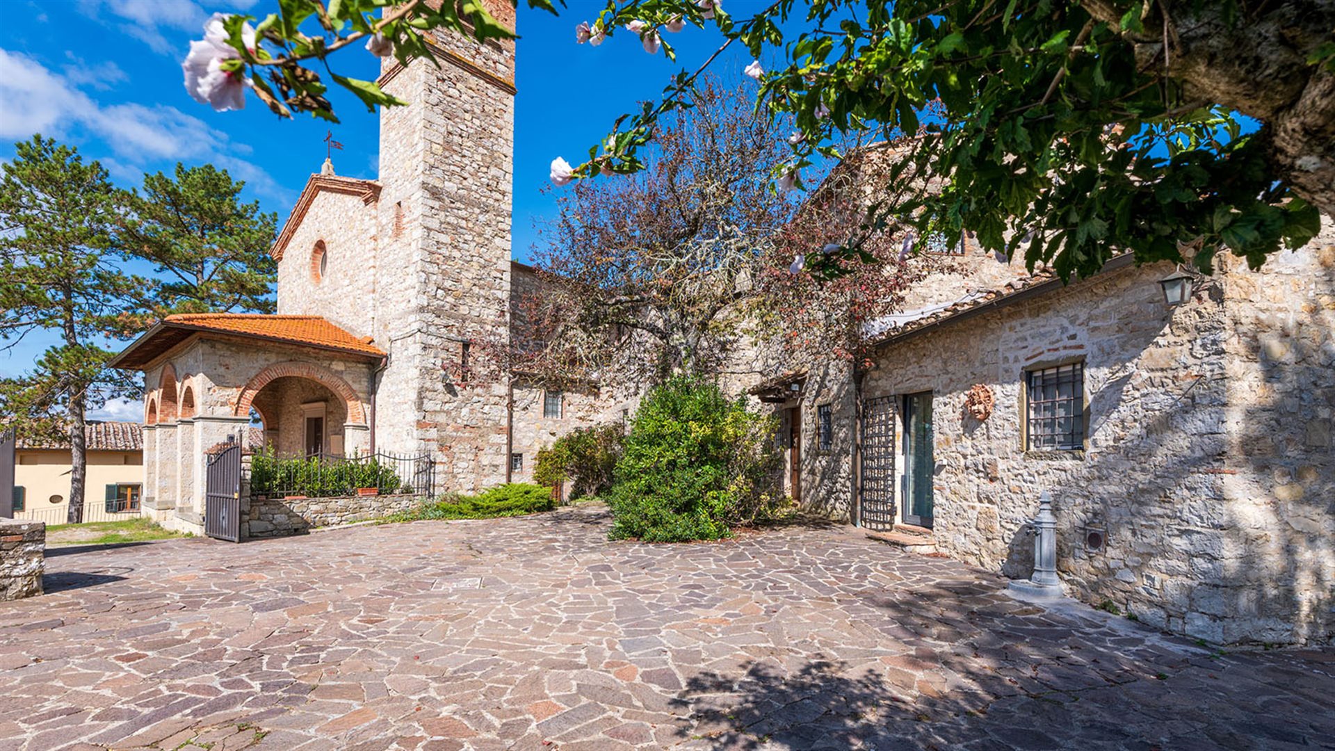 Additional image 2 of Castellina in Chianti (Siena)