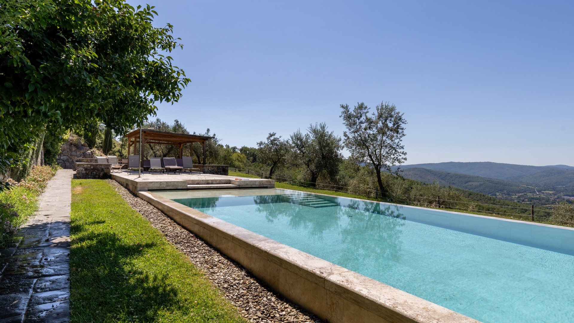 Bucine (Arezzo) photo 3