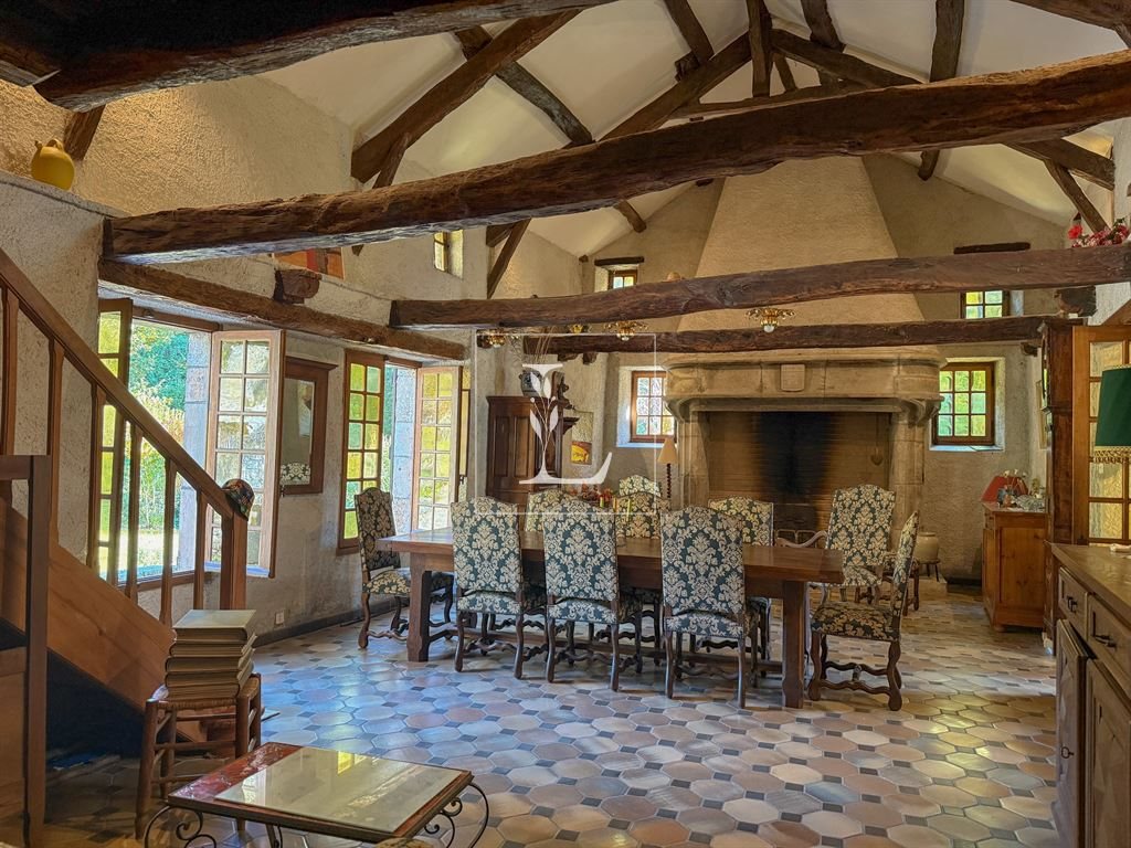 Maison à vendre, 251m², Caylus
