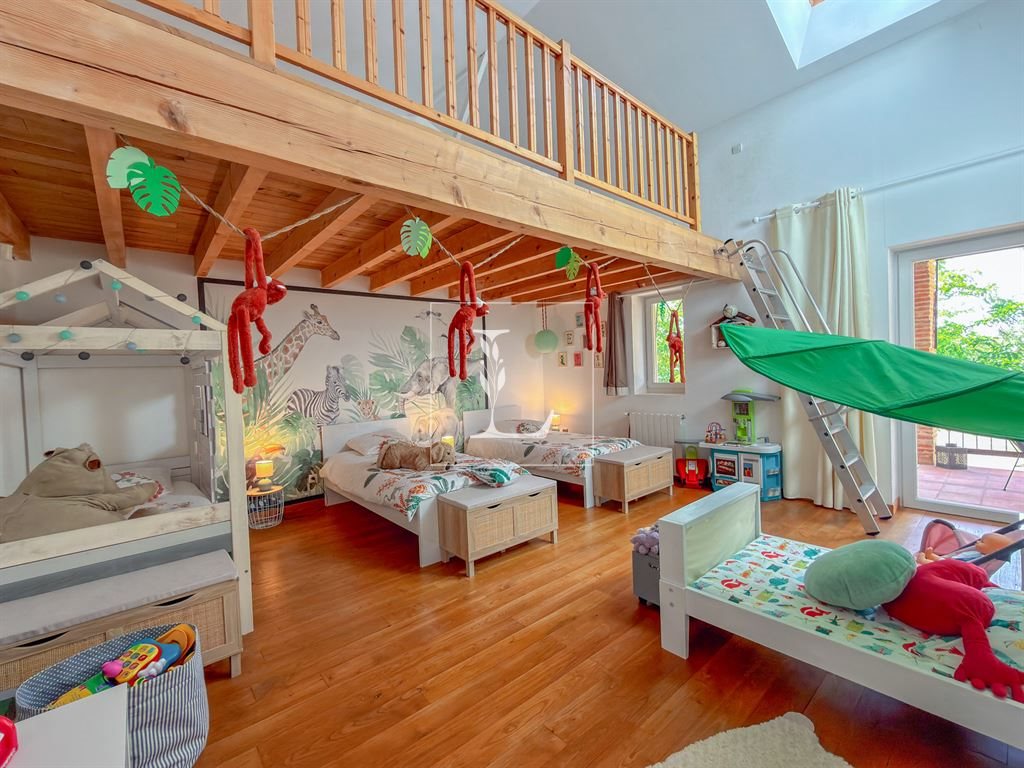 Maison à vendre, 221m², La Ville-Dieu-du-Temple