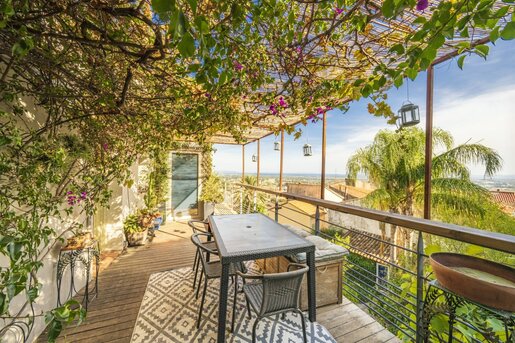 Maison 6 pièces 204 m² · à Hyères · 204 m² · 1 085 000 €