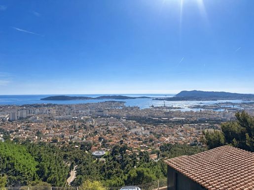 Maison 7 pièces 160 m² · à Toulon · 160 m² · 690 000 €