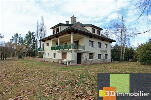 Appartement 10 pièces 306 m² · à Clairvaux-les-Lacs · 306 m² · 230 000 €
