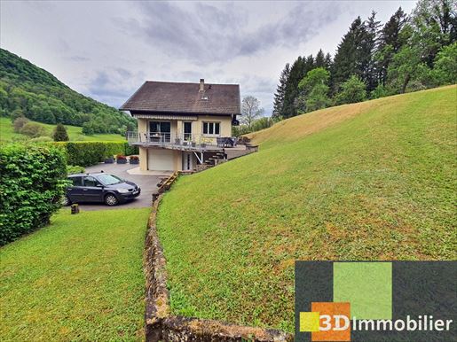 Terrain 7 pièces 143 m² · à Lons-le-Saunier · 143 m² · 299 000 €