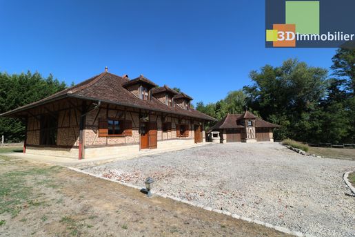 Maison 8 pièces 202 m² · à Bletterans · 202 m² · 530 000 €
