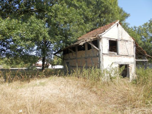 AGENCES PRIVEES · à Saint-Germain-du-Bois · 24 000 €