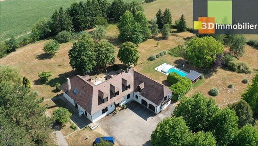Maison 12 pièces 291 m² · à Dole · 291 m² · 676 000 €